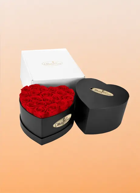 Preserved boxed roses